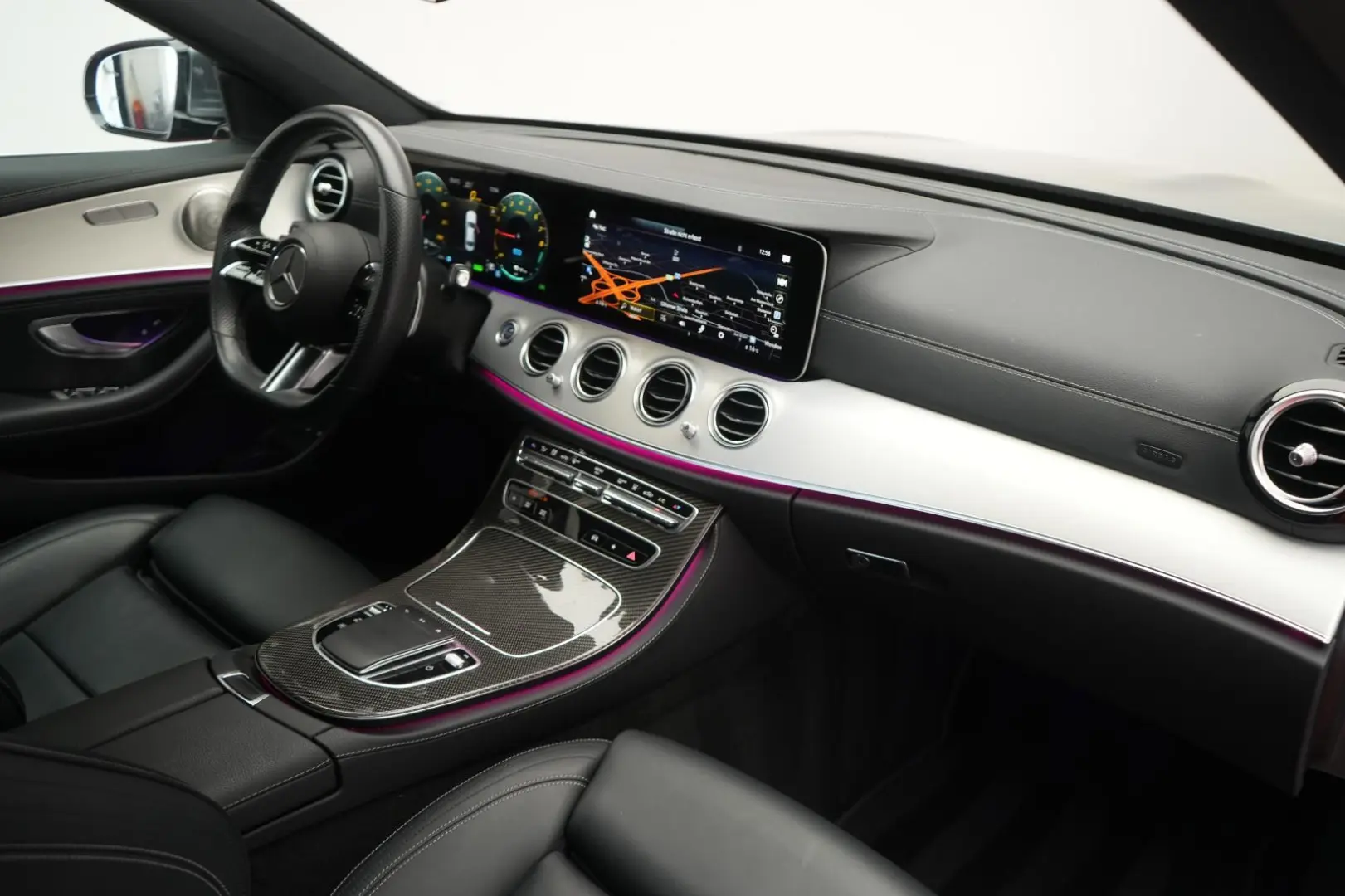 E 300 e 9G-Tronic AMG Navi/Leder/Distronic/Kamer