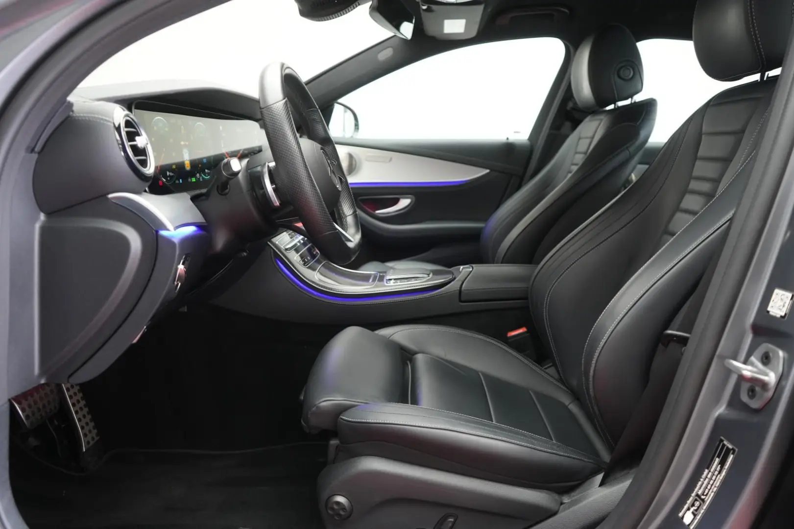 E 300 e 9G-Tronic AMG Navi/Leder/Distronic/Kamer
