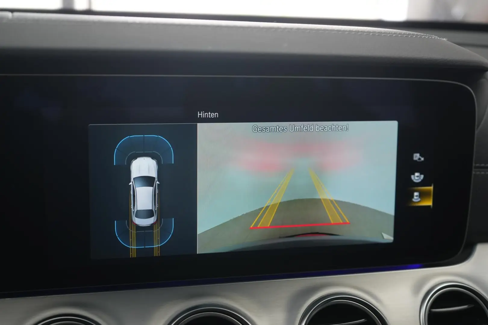 E 300 e 9G-Tronic AMG Navi/Leder/Distronic/Kamer