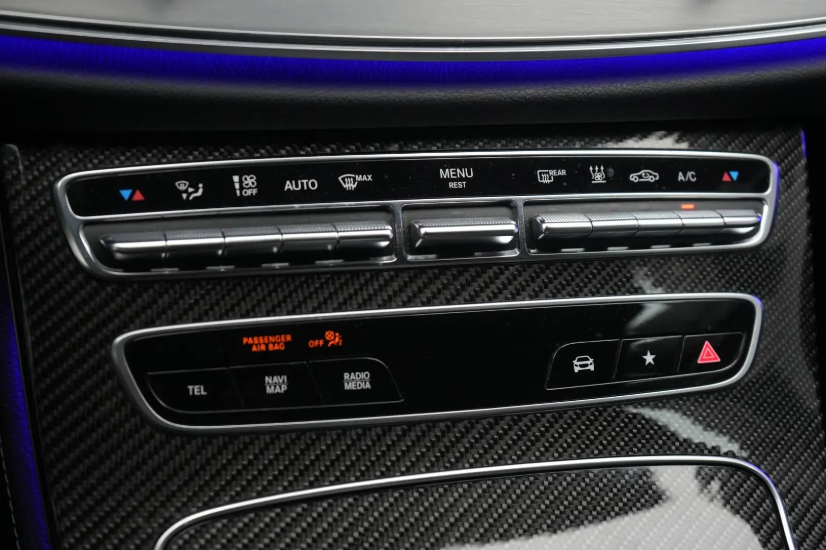 E 300 e 9G-Tronic AMG Navi/Leder/Distronic/Kamer