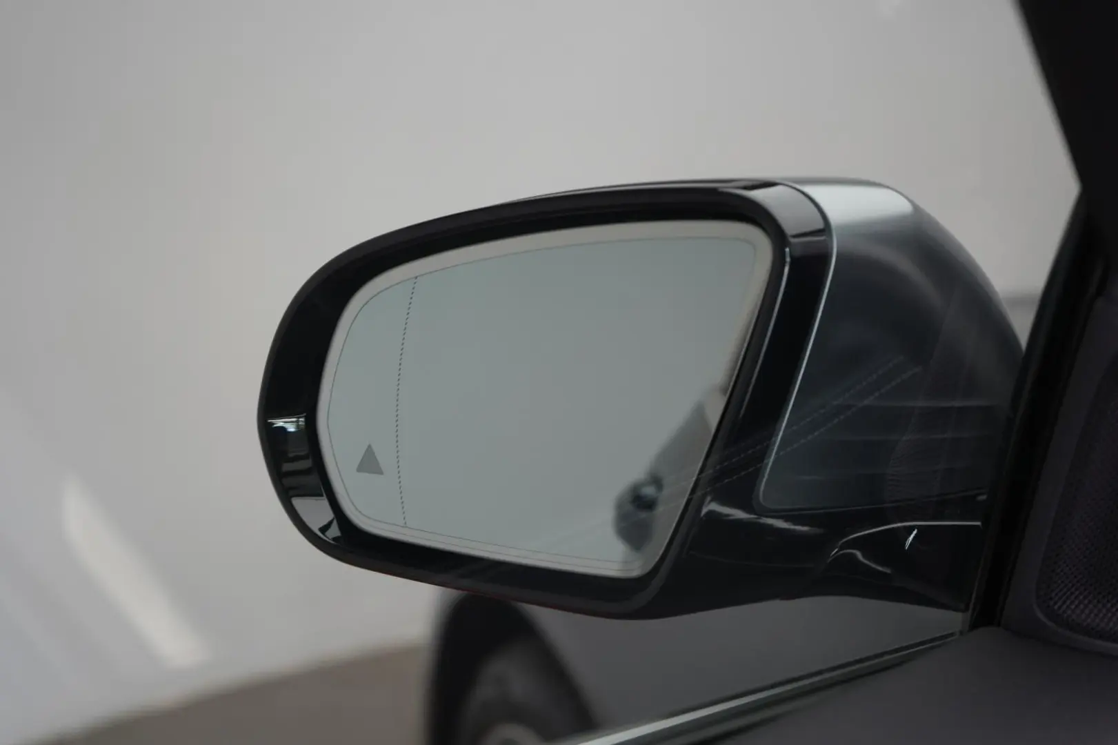 E 300 e 9G-Tronic AMG Navi/Leder/Distronic/Kamer