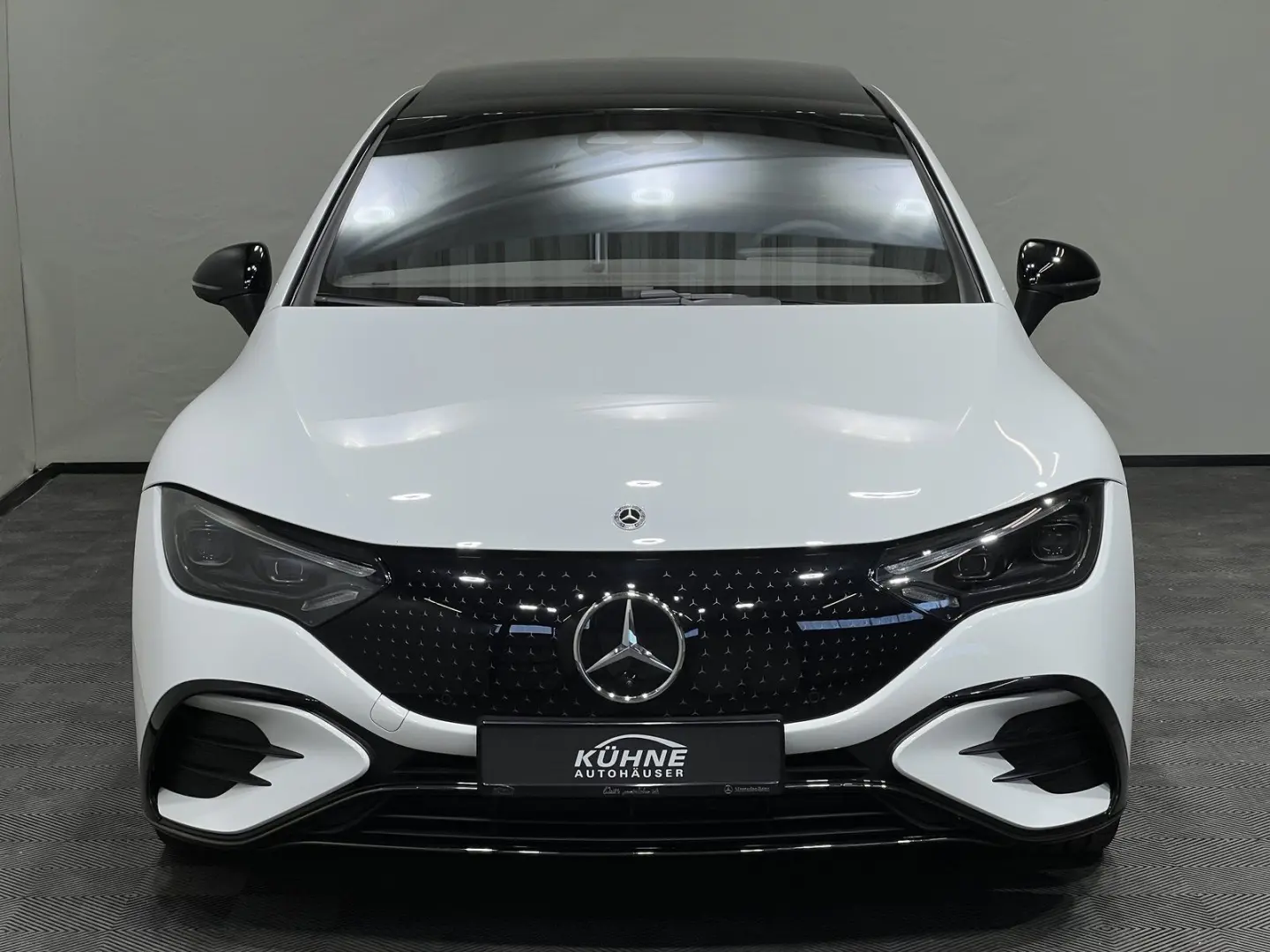 EQE 350+ AMG Pano Airm. HA Lenk.10° 360° 0,25%