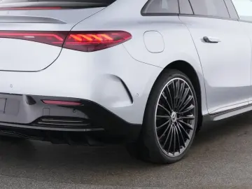 EQE 300 AMG+21'+Hyper+Airmatic+Niht+Digital+Pano