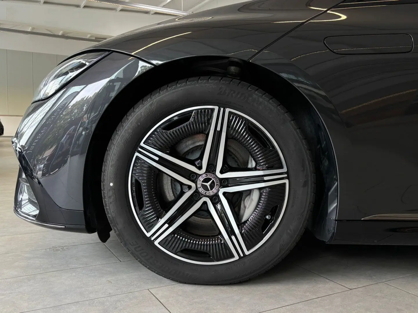 EQE 350 4M PREMIUM PLUS AMG+AIRMATIC+PANO+NIGHT