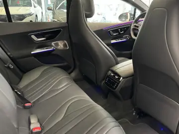 EQE 350 4M PREMIUM PLUS AMG+AIRMATIC+PANO+NIGHT