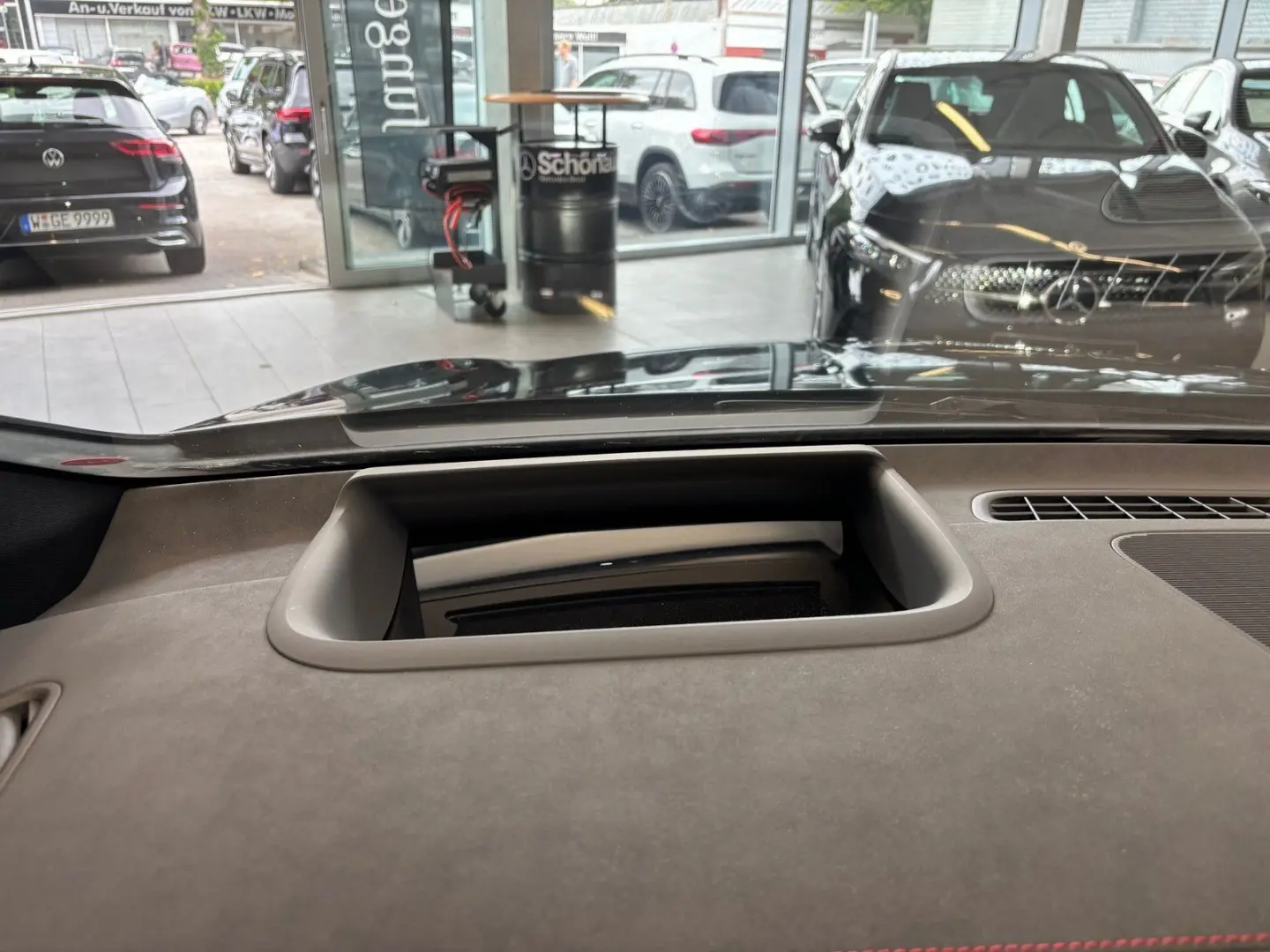 EQE 350 4M PREMIUM PLUS AMG+AIRMATIC+PANO+NIGHT