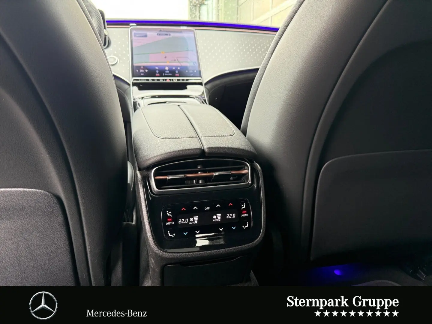 EQE 300 AMG Distro+Airmatic+Night+AHK+Burmester+