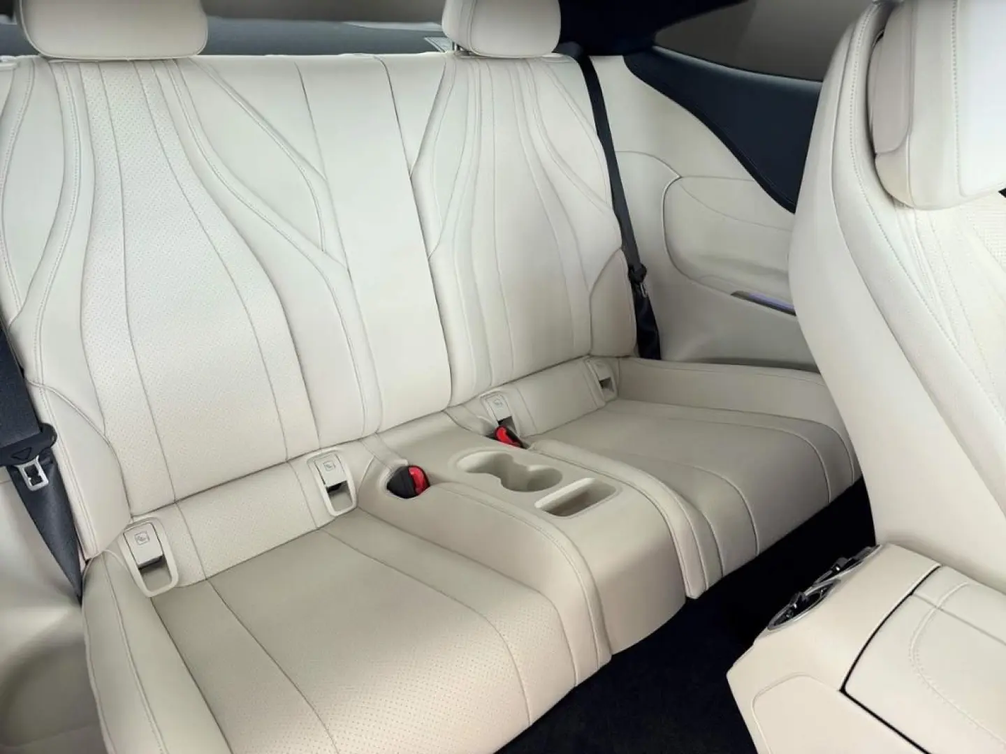 CLE 200 Coupé AMG, 20'', Night, Pano, Burmester