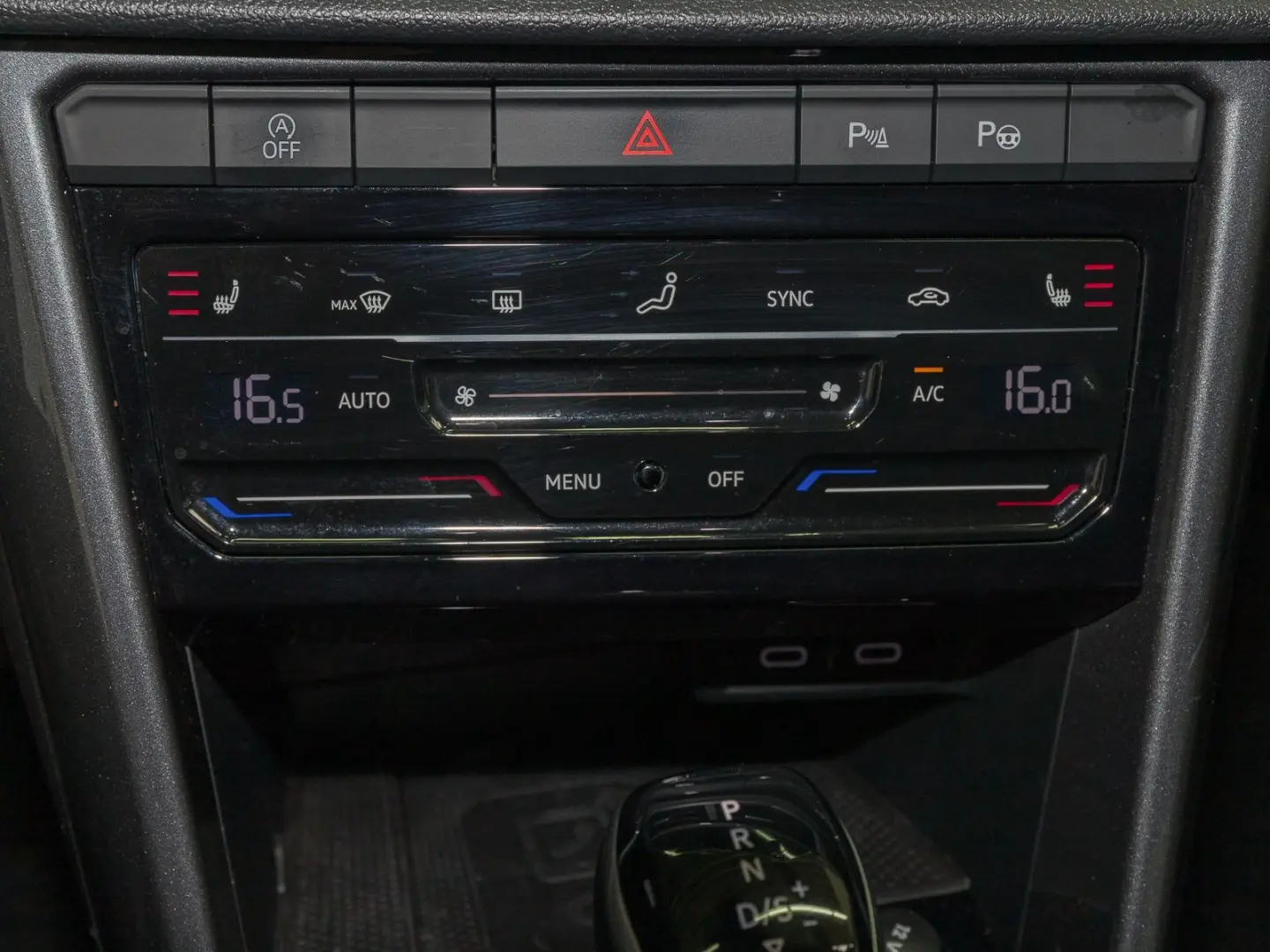T-Roc 1.5 TSI DSG STYLE LED VIRTUAL NAVI LM17