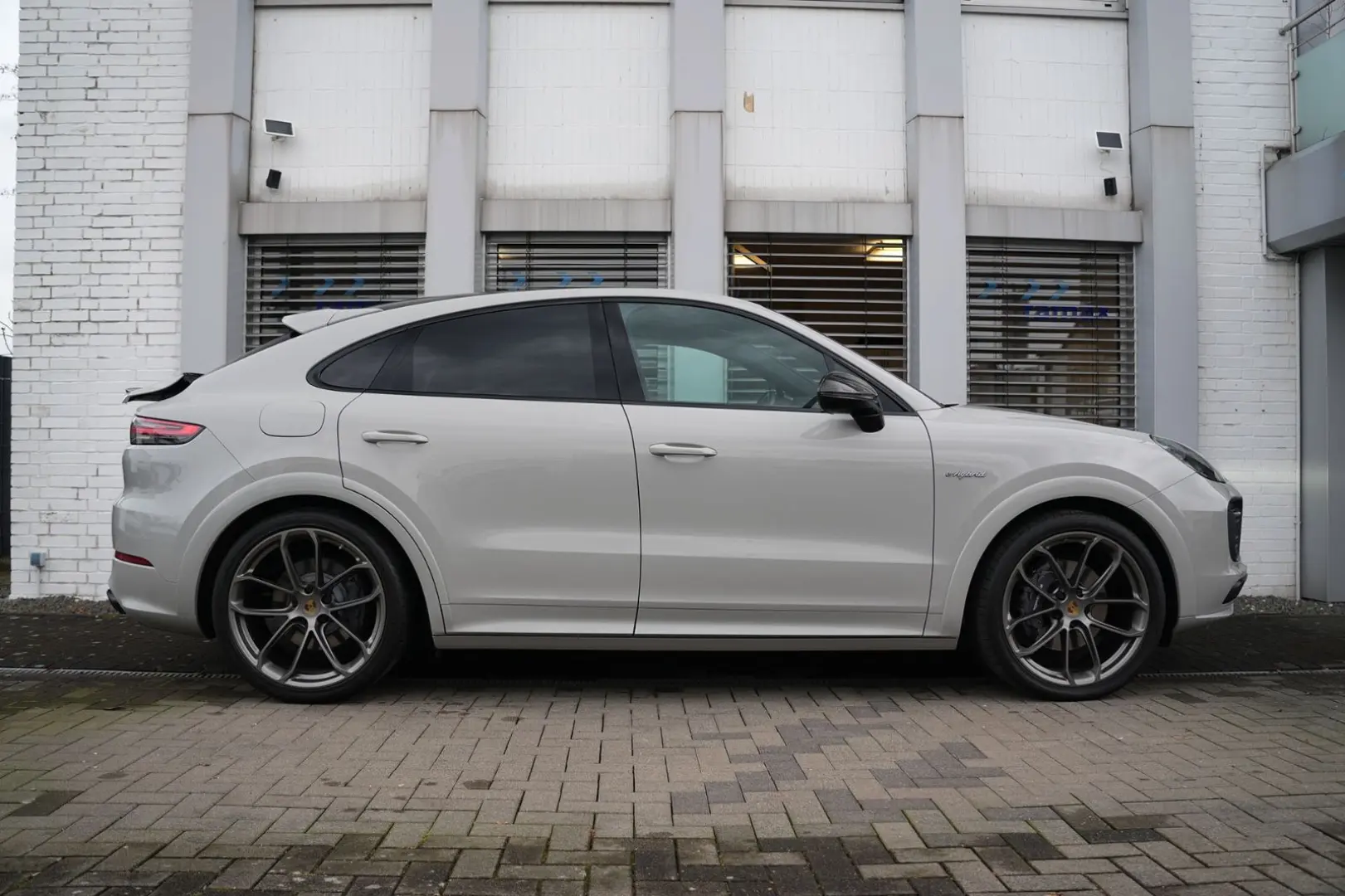 Cayenne E-Hybrid Coupé LEICHTBAU SPORTPAKET-ACC