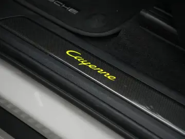 Cayenne E-Hybrid Coupé LEICHTBAU SPORTPAKET-ACC