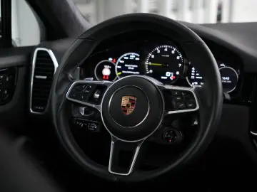 Cayenne E-Hybrid Coupé LEICHTBAU SPORTPAKET-ACC