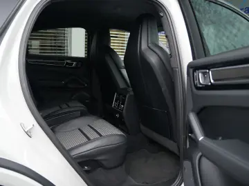 Cayenne E-Hybrid Coupé LEICHTBAU SPORTPAKET-ACC