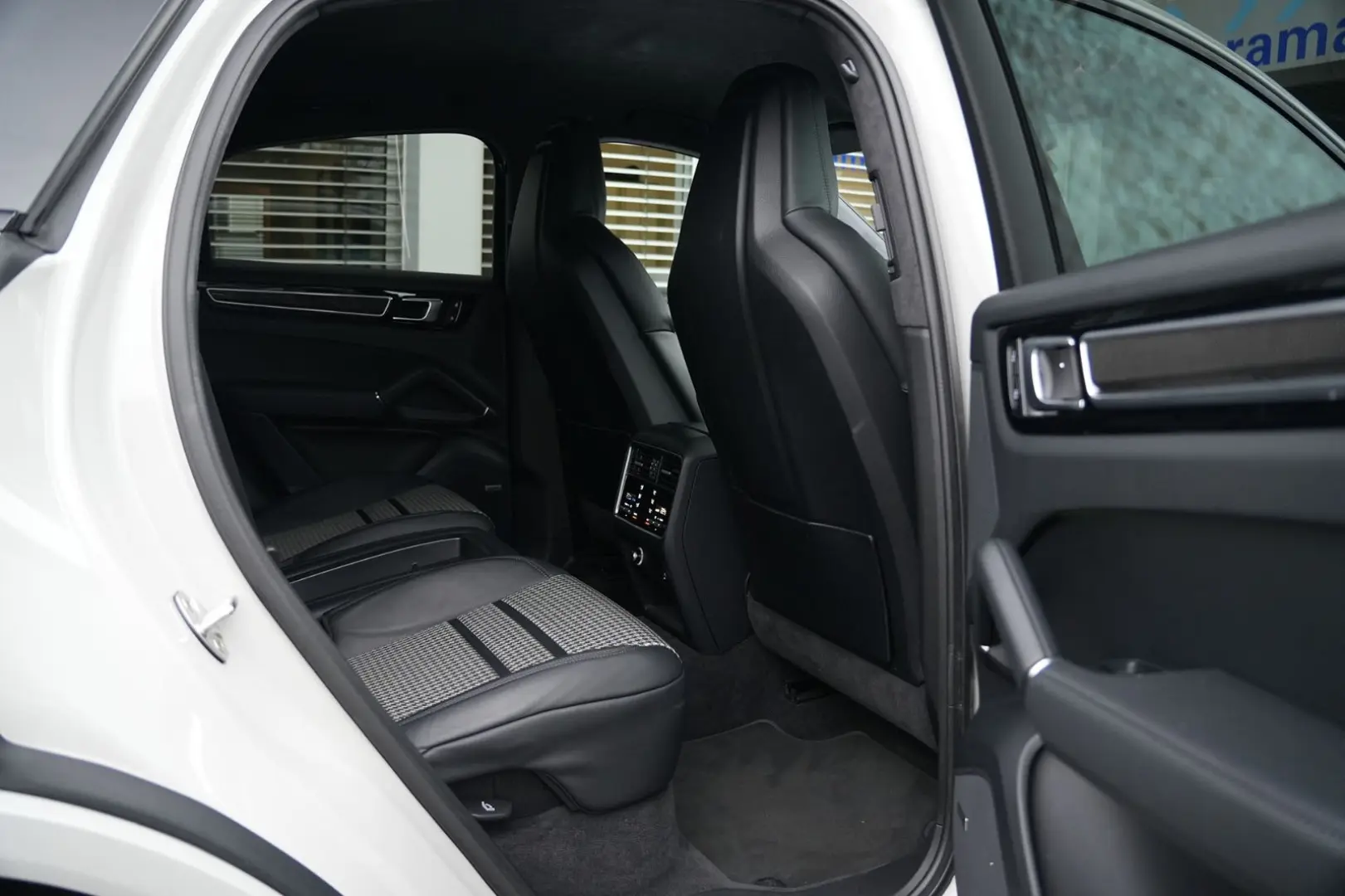 Cayenne E-Hybrid Coupé LEICHTBAU SPORTPAKET-ACC