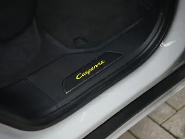 Cayenne E-Hybrid Coupé LEICHTBAU SPORTPAKET-ACC