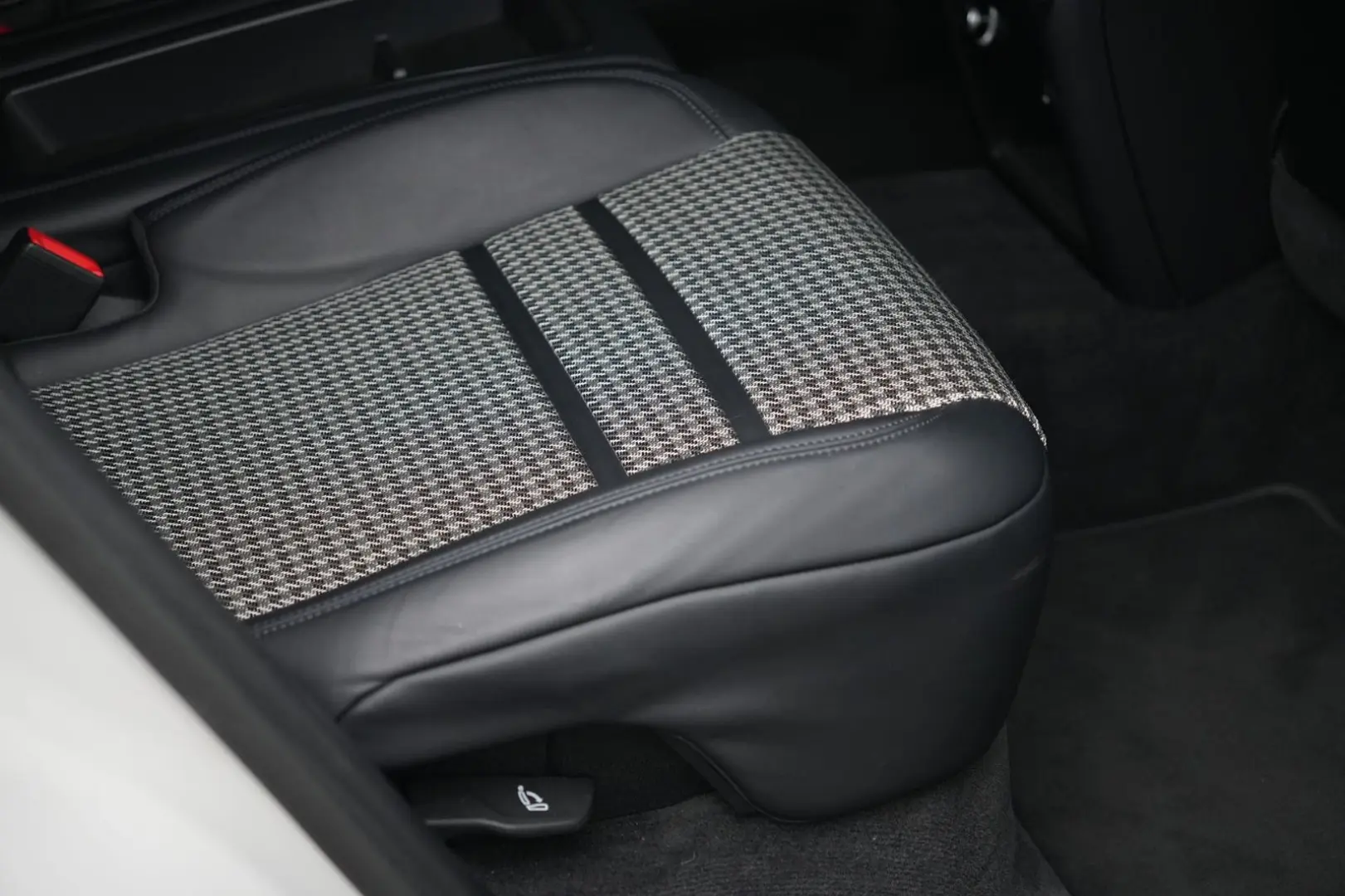 Cayenne E-Hybrid Coupé LEICHTBAU SPORTPAKET-ACC