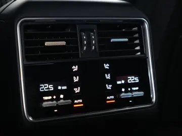 Cayenne E-Hybrid Coupé LEICHTBAU SPORTPAKET-ACC