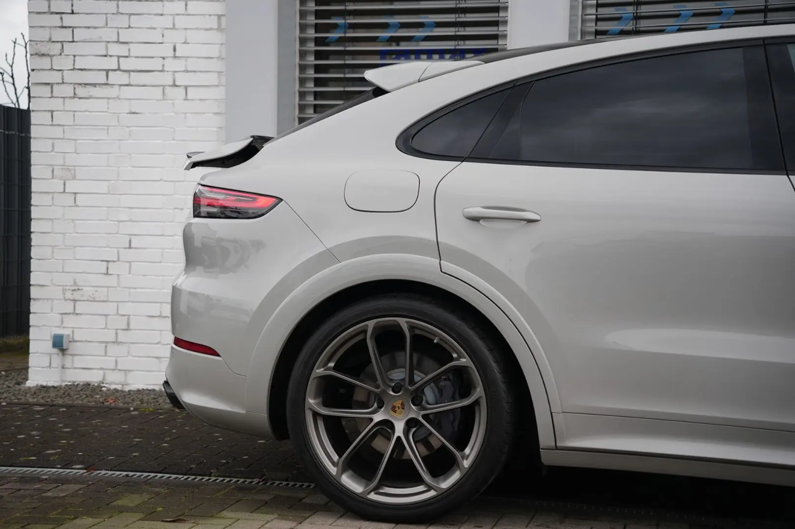 Cayenne E-Hybrid Coupé LEICHTBAU SPORTPAKET-ACC