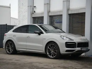 Cayenne E-Hybrid Coupé LEICHTBAU SPORTPAKET-ACC