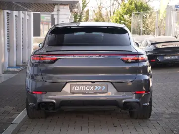 E-Hybrid Coupé  SPORTDESIGN-ACC-AHK-BOSE-21RS