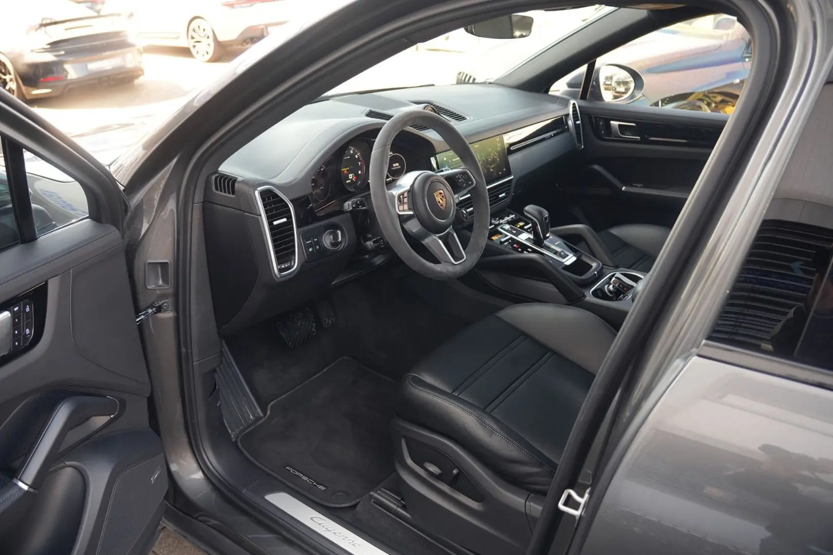 E-Hybrid Coupé  SPORTDESIGN-ACC-AHK-BOSE-21RS