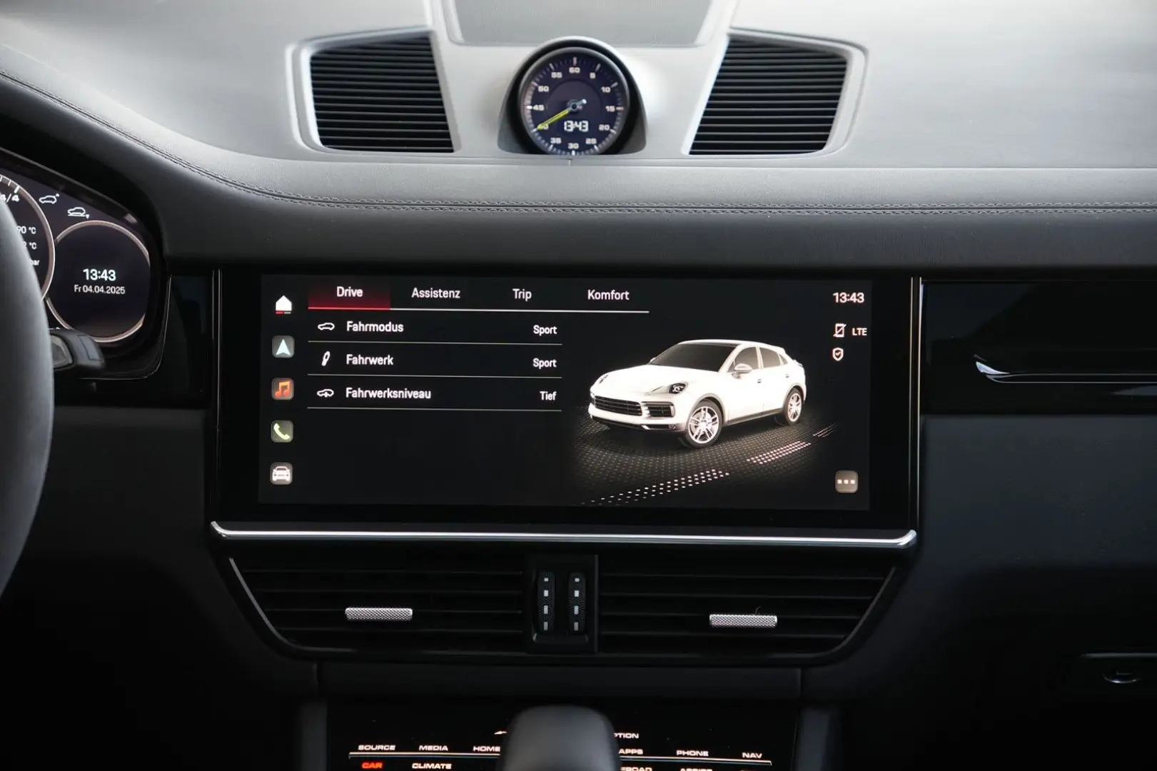 E-Hybrid Coupé  SPORTDESIGN-ACC-AHK-BOSE-21RS