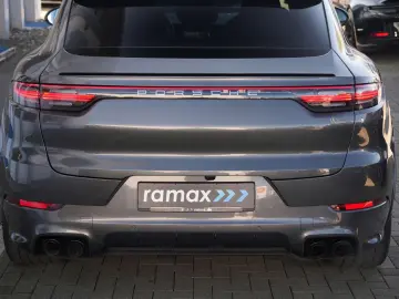E-Hybrid Coupé  SPORTDESIGN-ACC-AHK-BOSE-21RS