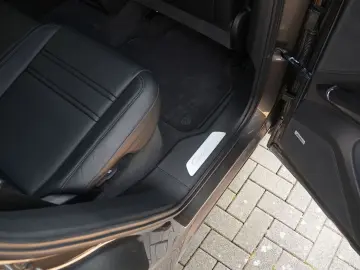 E-Hybrid Coupé  SPORTDESIGN-ACC-AHK-BOSE-21RS