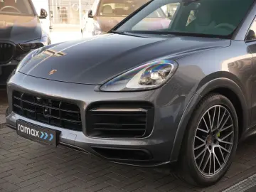 E-Hybrid Coupé  SPORTDESIGN-ACC-AHK-BOSE-21RS