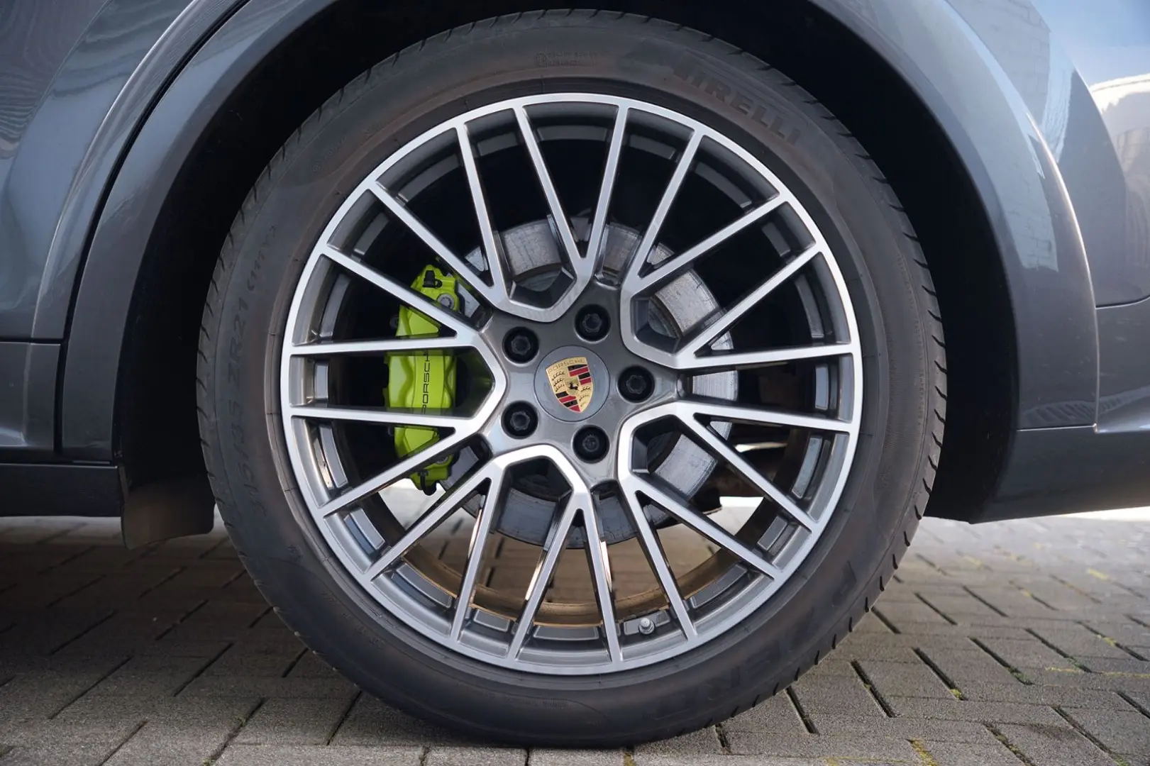 E-Hybrid Coupé  SPORTDESIGN-ACC-AHK-BOSE-21RS