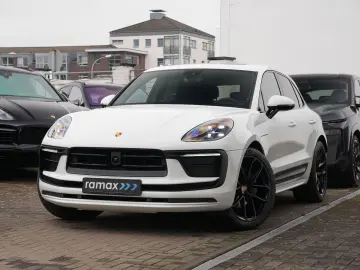 MACAN  ACC-LUFTFEDERUNG-PANO-AHK-BOSE-21