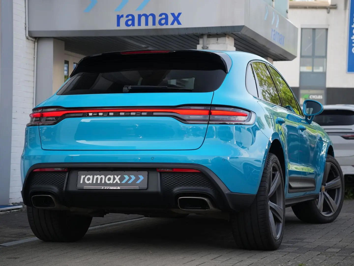 MACAN  PANO-KAMERA-21