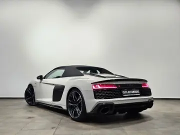 R8 Spyder performance  V10 Keramik Black ed. 20'