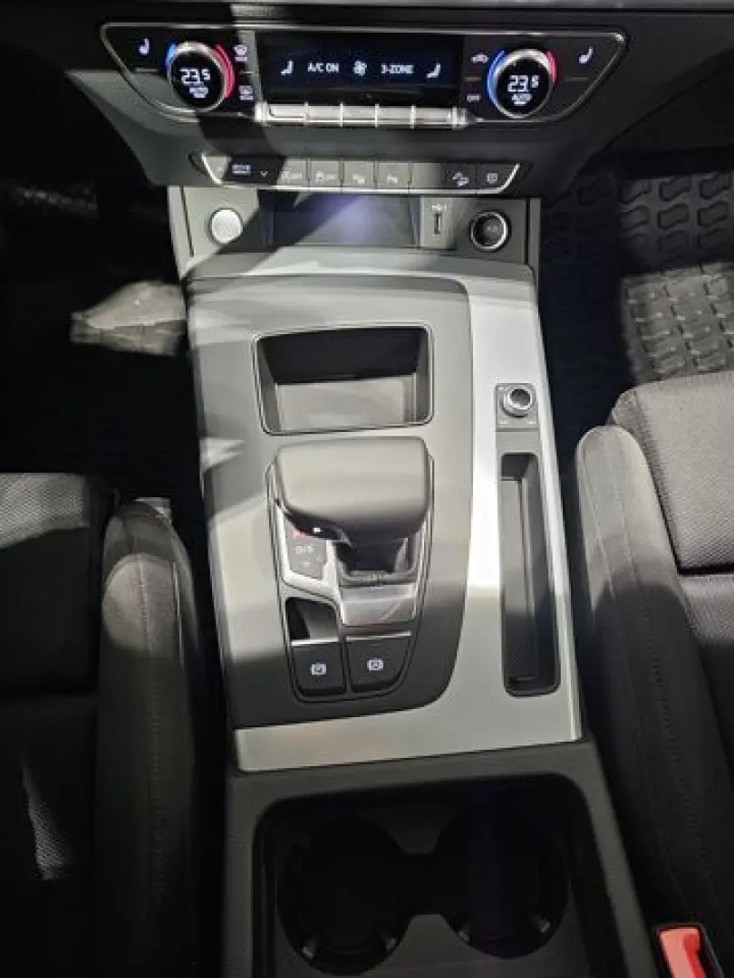 Q5 40 TDI Q. Sport Kameras Matrix Standheizung