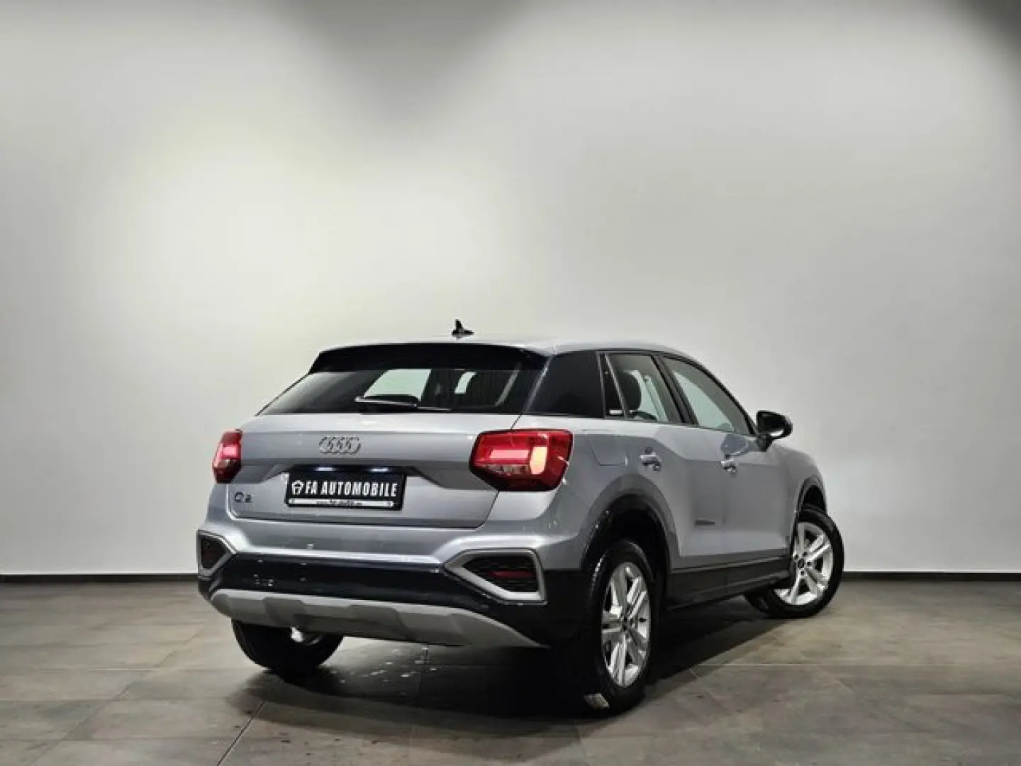 Q2 35 TFSI Virtual Kamera StandheizungSportsitze
