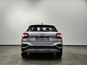 Q2 35 TFSI Virtual Kamera StandheizungSportsitze