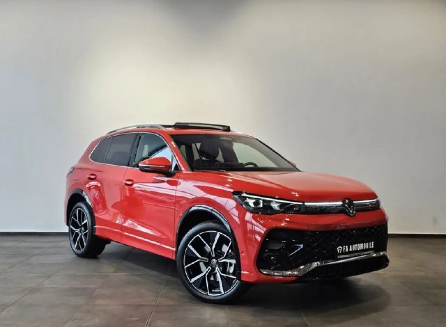 Tiguan R Line 4M. Matrix Pano Belü-Mass.Hud 20''