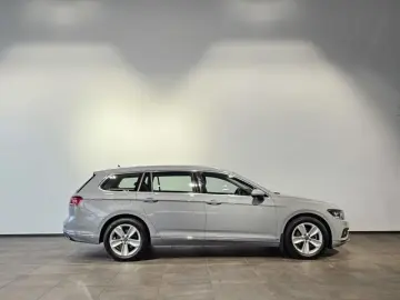 Passat 4Motion Sport Led Navi Leder AHK Kamera