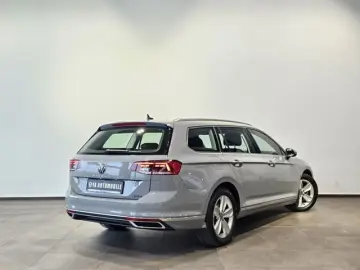 Passat 4Motion Sport Led Navi Leder AHK Kamera