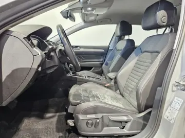 Passat 4Motion Sport Led Navi Leder AHK Kamera