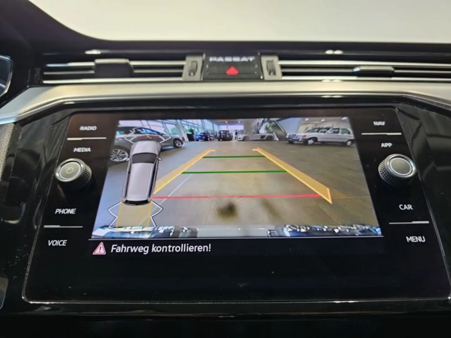 Passat 4Motion Sport Led Navi Leder AHK Kamera