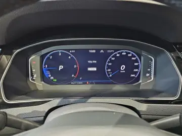 Passat 4Motion Sport Led Navi Leder AHK Kamera