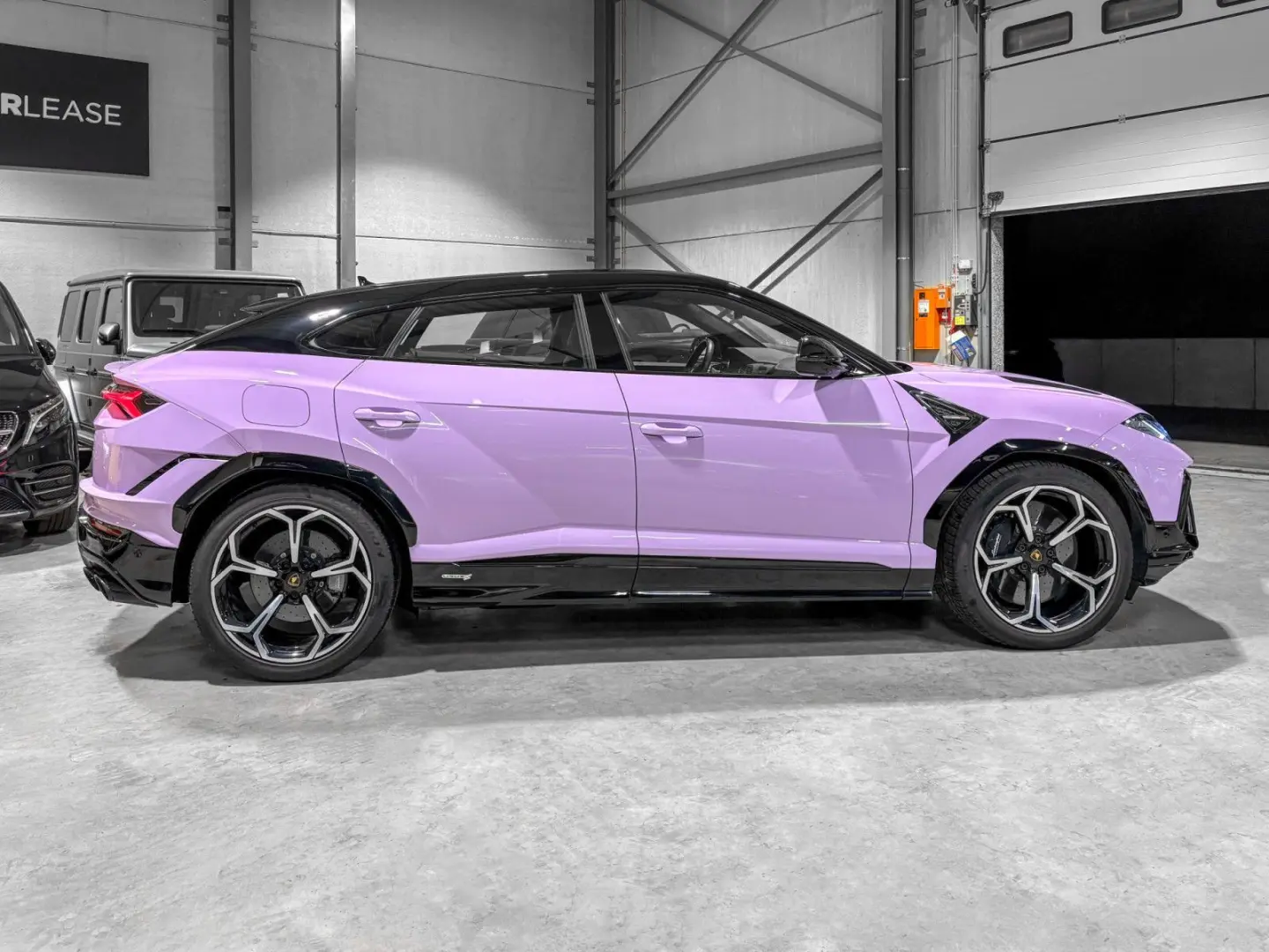 Urus URUS S /1OF1 COLOR UNICO /60 ANNIVERSARIO/