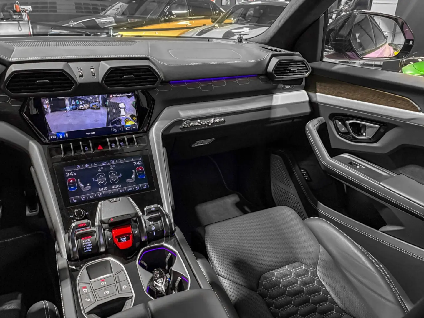 Urus URUS S /1OF1 COLOR UNICO /60 ANNIVERSARIO/