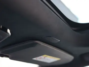 XC 90 T8 AWD Ultimate Dark| AHK - Bow&Wil - Luft