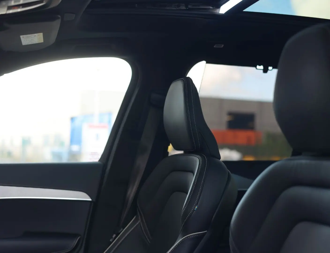 XC 90 T8 AWD Ultimate Dark| AHK - Bow&Wil - Luft