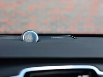XC 90 T8 AWD Ultimate Dark| AHK - Bow&Wil - Luft