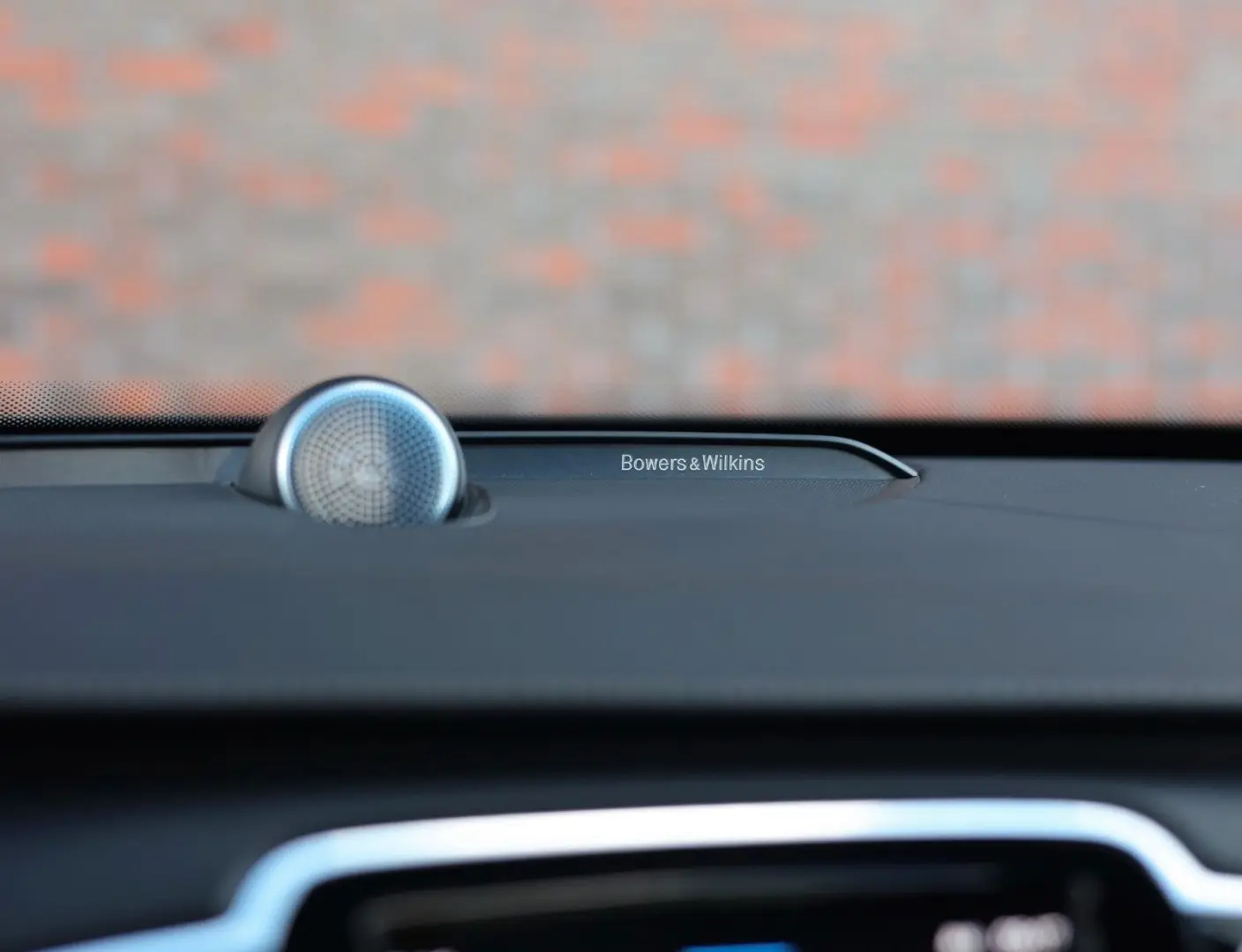 XC 90 T8 AWD Ultimate Dark| AHK - Bow&Wil - Luft