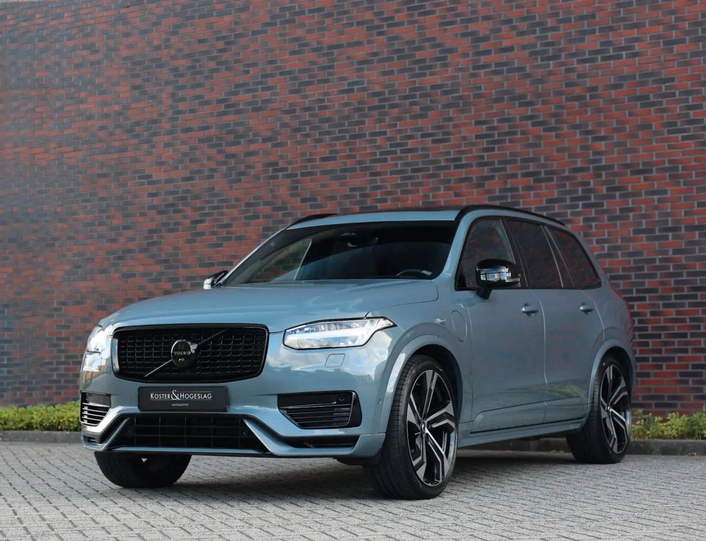 XC 90 T8 AWD Ultimate Dark| AHK - Bow&Wil - Luft