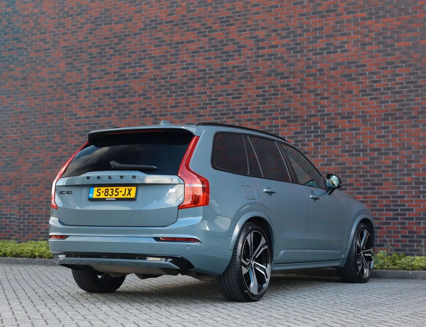 XC 90 T8 AWD Ultimate Dark| AHK - Bow&Wil - Luft